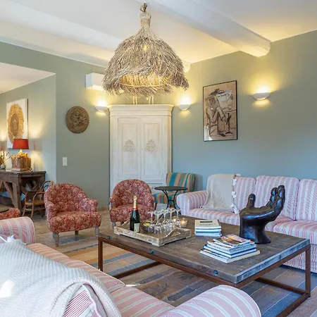 Holiday home Family House For Rent In Roussillon Solandra